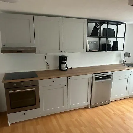 Apartman Monteur 3 *